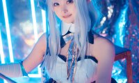 白莉爱吃巧克力cos合集下载